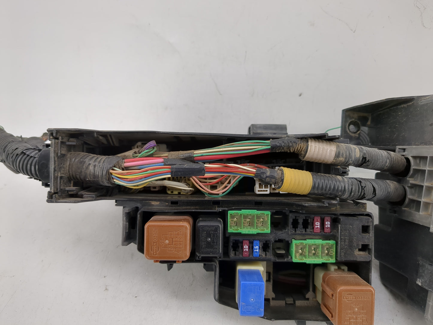 2015 Nissan Altima Fusebox Fuse Box Panel Relay Module Fits OEM Used Auto Parts - Oemusedautoparts1.com