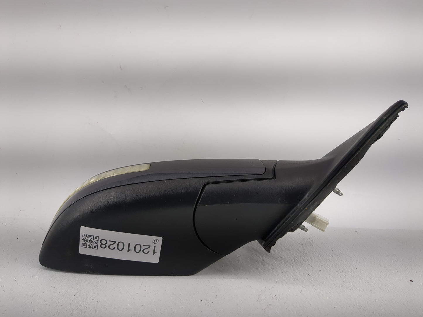 2013-2018 Nissan Altima Passenger Side View Mirror - Right Door Mirror OEM Used - Oemusedautoparts1.com