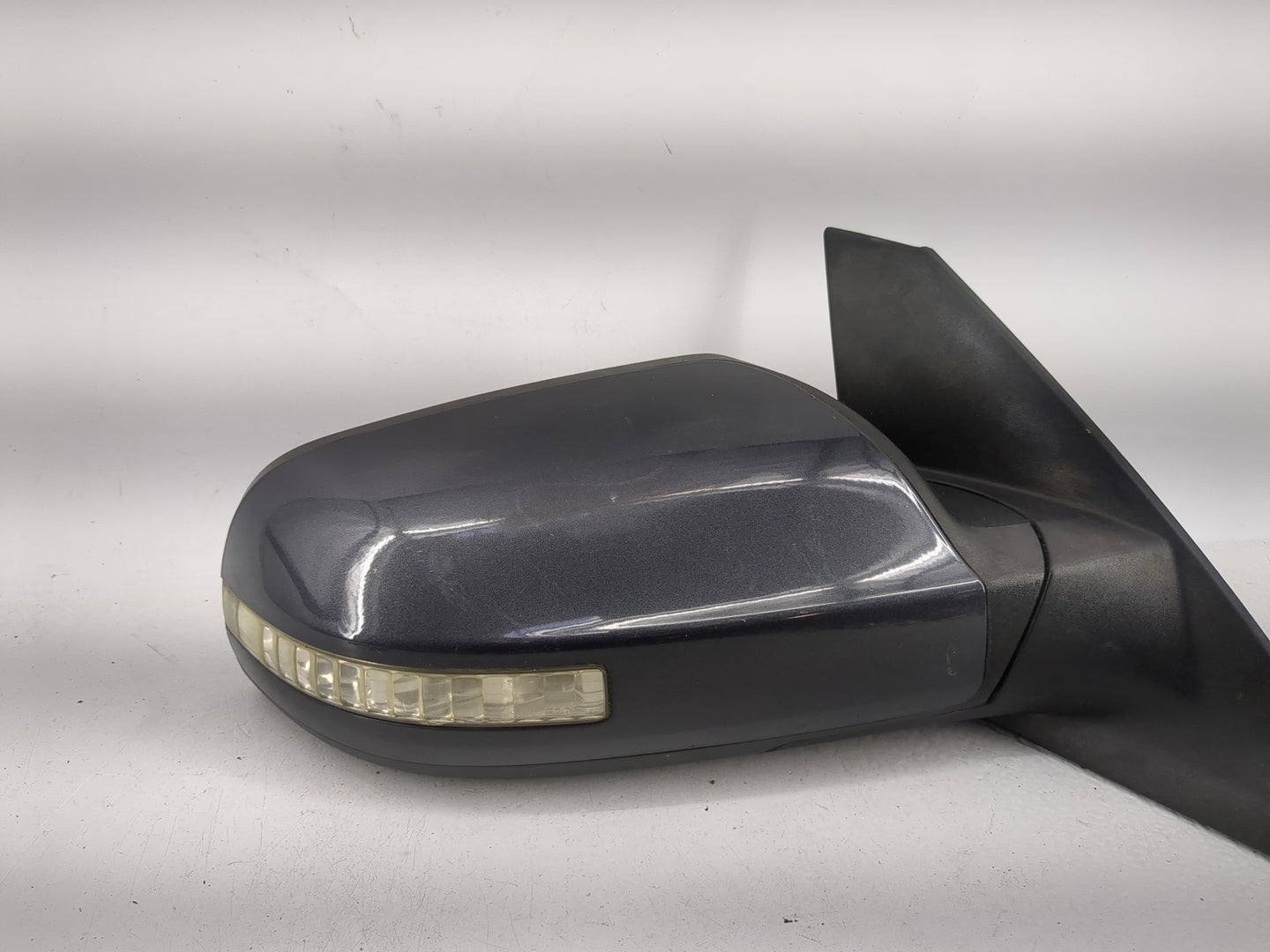 2013-2018 Nissan Altima Passenger Side View Mirror - Right Door Mirror OEM Used - Oemusedautoparts1.com