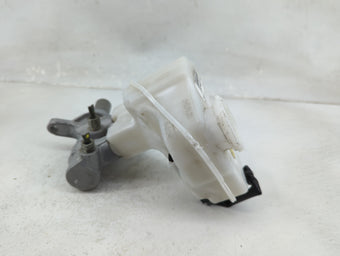 compare product 2013-2018 Nissan Altima Brake Master Cylinder 1225402