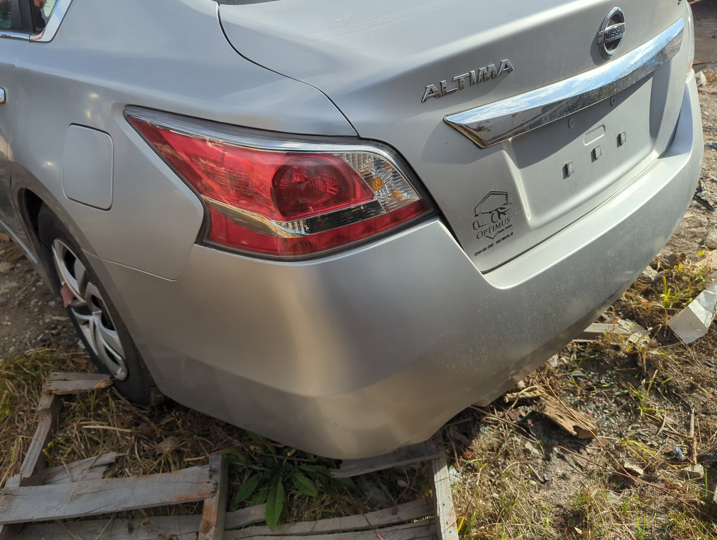 2013-2015 Nissan Altima Rear Bumper Assembly Oem 1225414 - Oemusedautoparts1.com