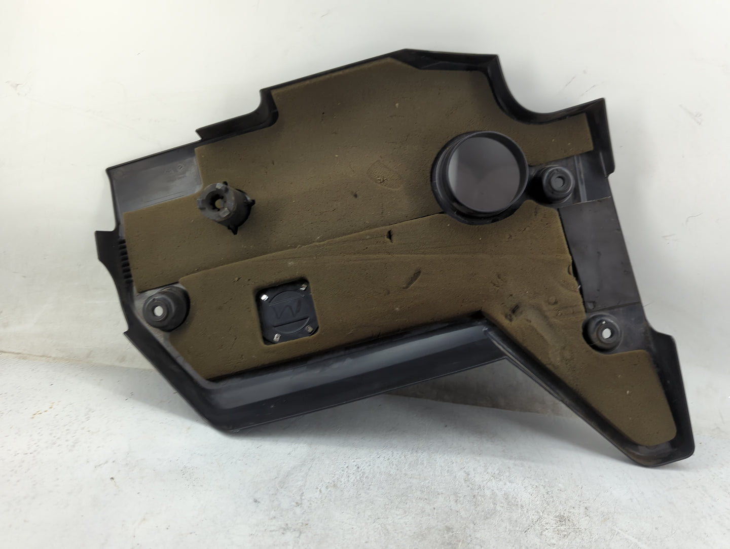 2015 Nissan Altima Engine Cover 1225457 - Oemusedautoparts1.com