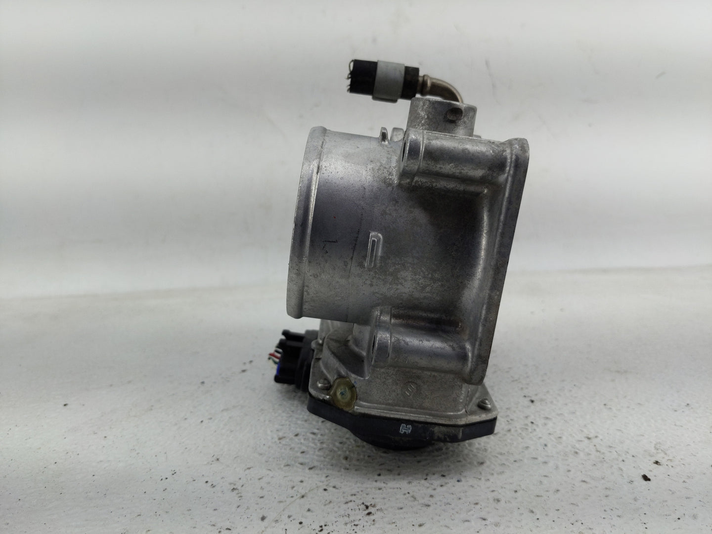 2015 Nissan Altima Throttle Body P/N:3TA60-01 A Fits OEM Used Auto Parts - Oemusedautoparts1.com