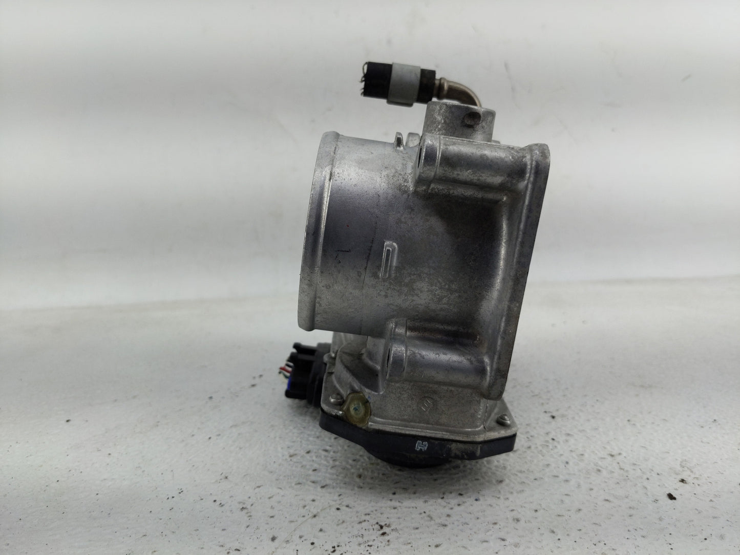 2015 Nissan Altima Throttle Body P/N:3TA60-01 A Fits OEM Used Auto Parts - Oemusedautoparts1.com