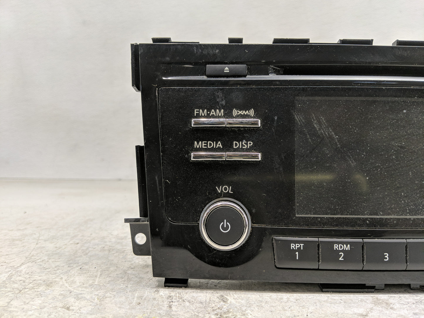 2013-2015 Nissan Altima Radio AM FM Cd Player Receiver Replacement P/N:28185-3TA1B Fits Fits 2013 2014 2015 OEM Used Auto Pa