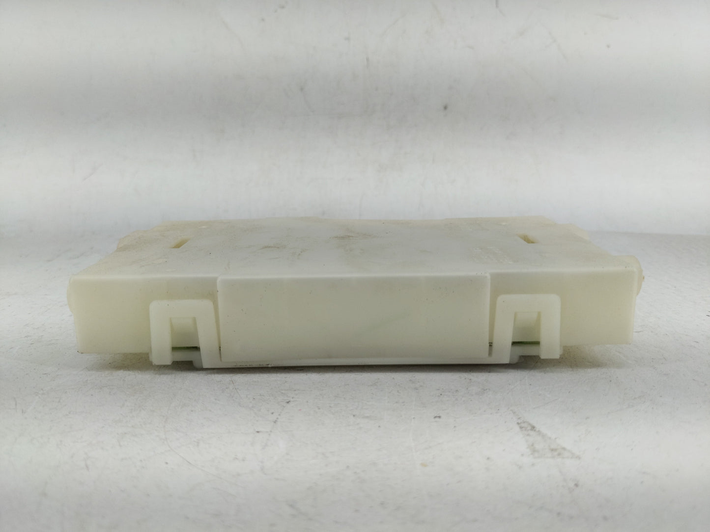 2014-2015 Nissan Altima Chassis Control Module Ccm Bcm Body Control - Oemusedautoparts1.com