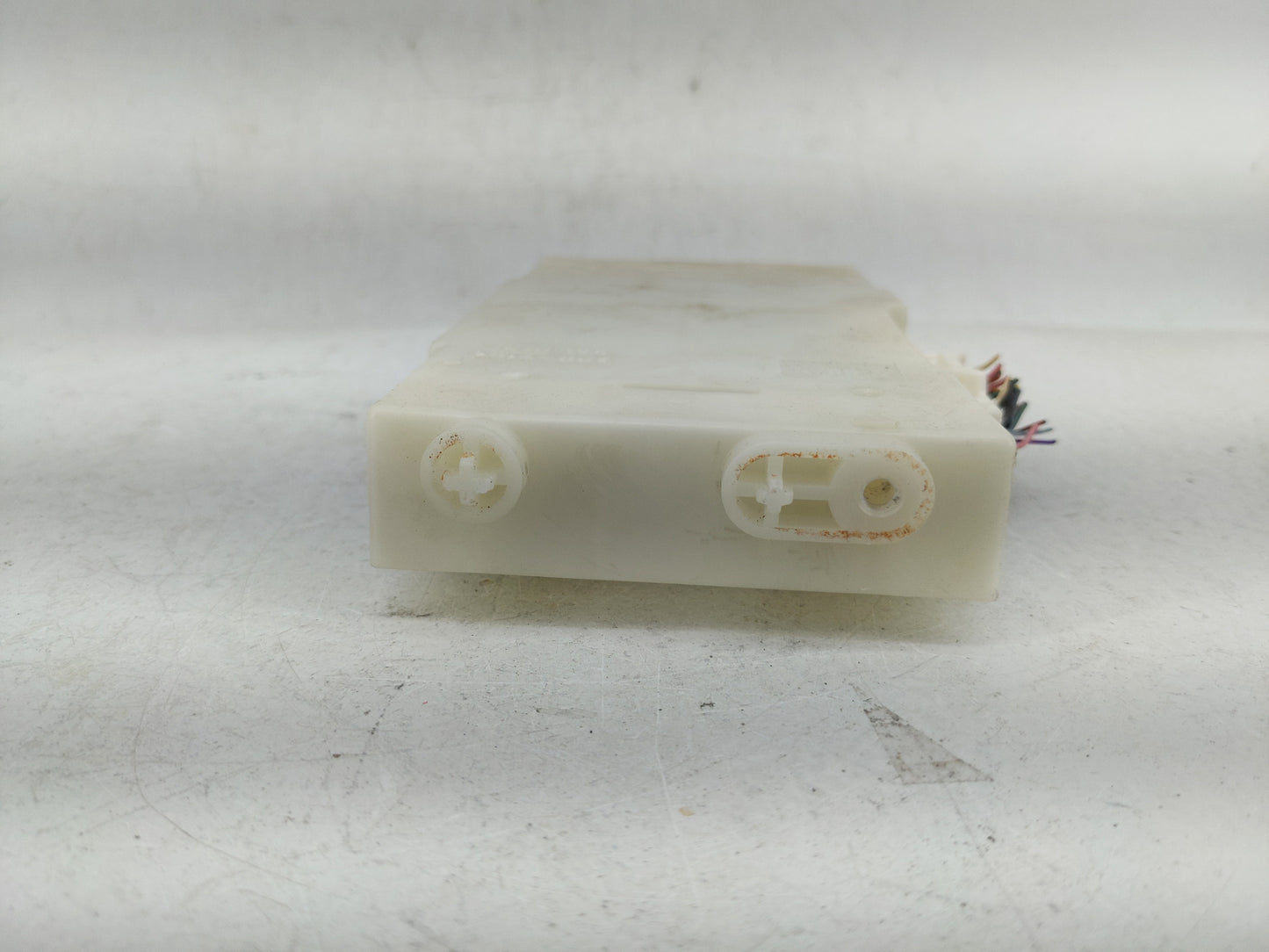2014-2015 Nissan Altima Chassis Control Module Ccm Bcm Body Control - Oemusedautoparts1.com