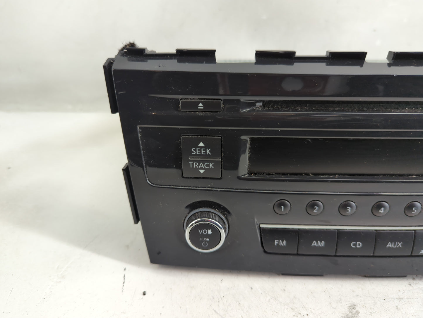 2013-2015 Nissan Altima Radio AM FM Cd Player Receiver Replacement P/N:28185 3TB0G Fits Fits 2013 2014 2015 OEM Used Auto Pa