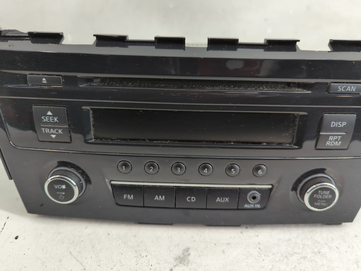 2013-2015 Nissan Altima Radio AM FM Cd Player Receiver Replacement P/N:28185 3TB0G Fits Fits 2013 2014 2015 OEM Used Auto Pa