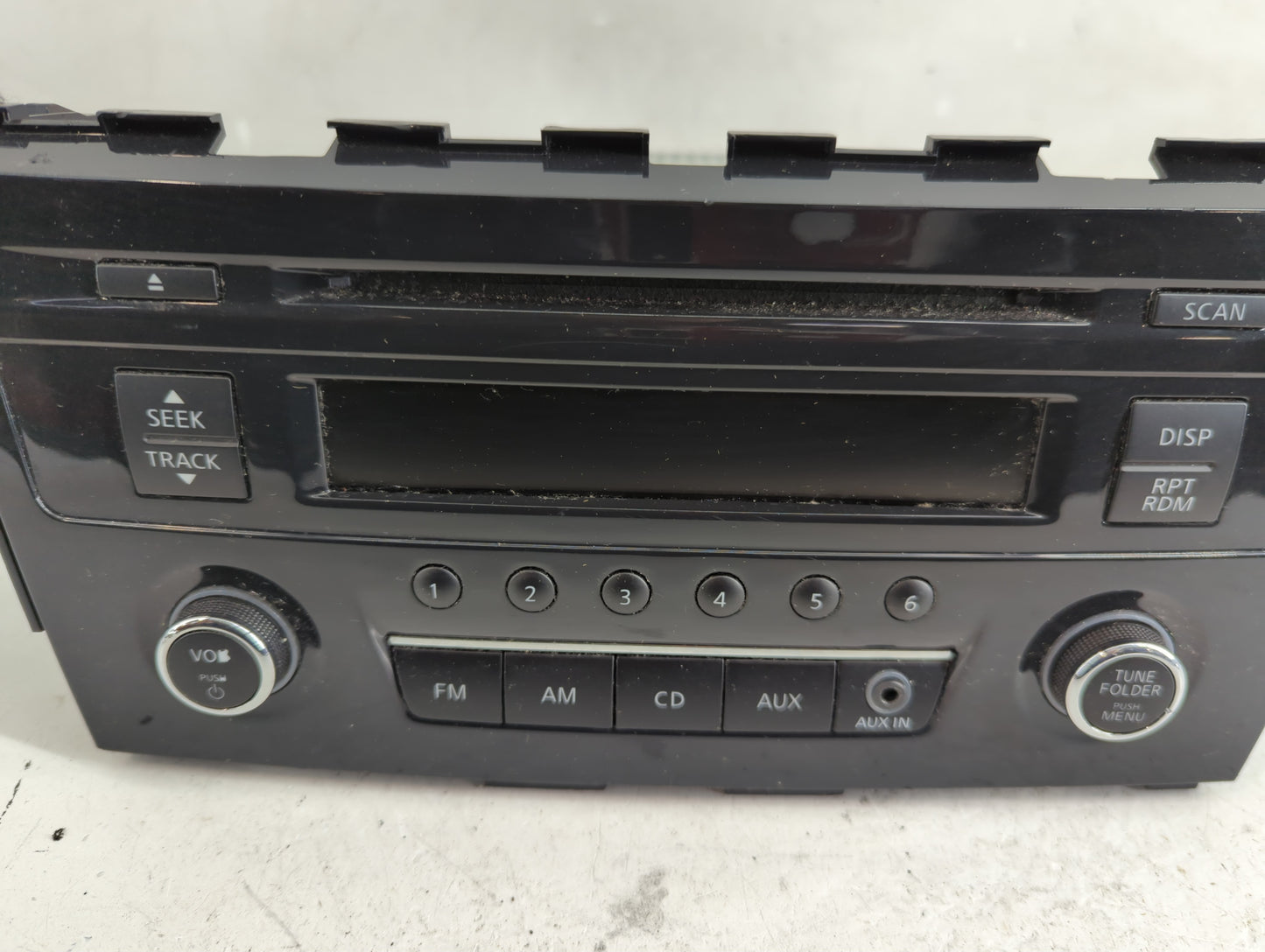 2013-2015 Nissan Altima Radio AM FM Cd Player Receiver Replacement P/N:28185 3TB0G Fits Fits 2013 2014 2015 OEM Used Auto Pa
