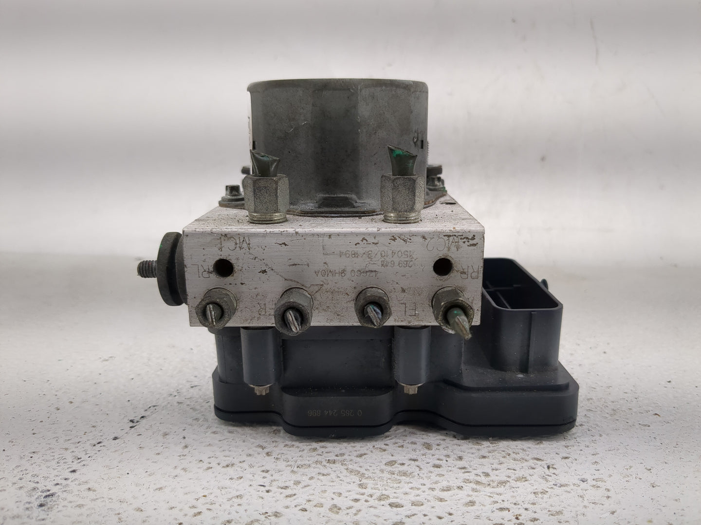 2015 Nissan Altima ABS Pump Control Module Replacement P/N:47660 9HM0A 2265106527, 0265956165 Fits OEM Used Auto Parts - Oem