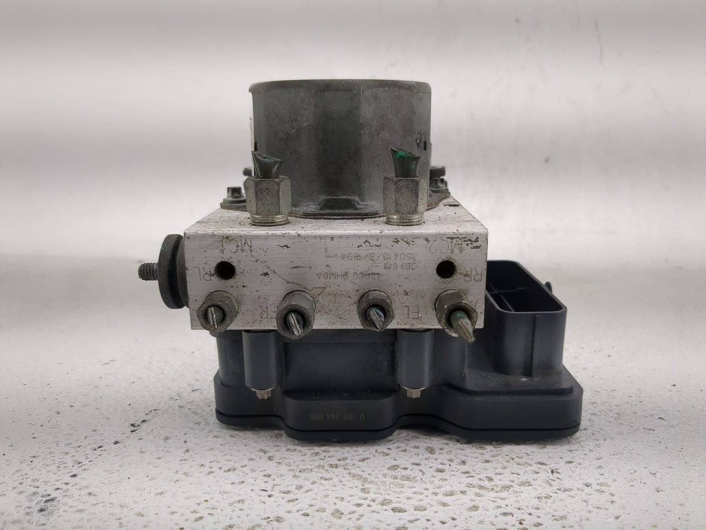 2015 Nissan Altima ABS Pump Control Module Replacement P/N:47660 9HM0A 2265106527, 0265956165 Fits OEM Used Auto Parts - Oem