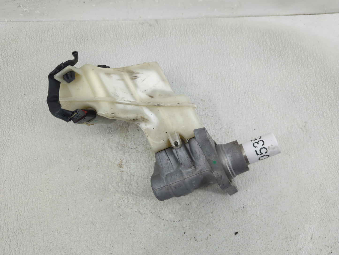 2013-2018 Nissan Altima Brake Master Cylinder 1290535 - Oemusedautoparts1.com