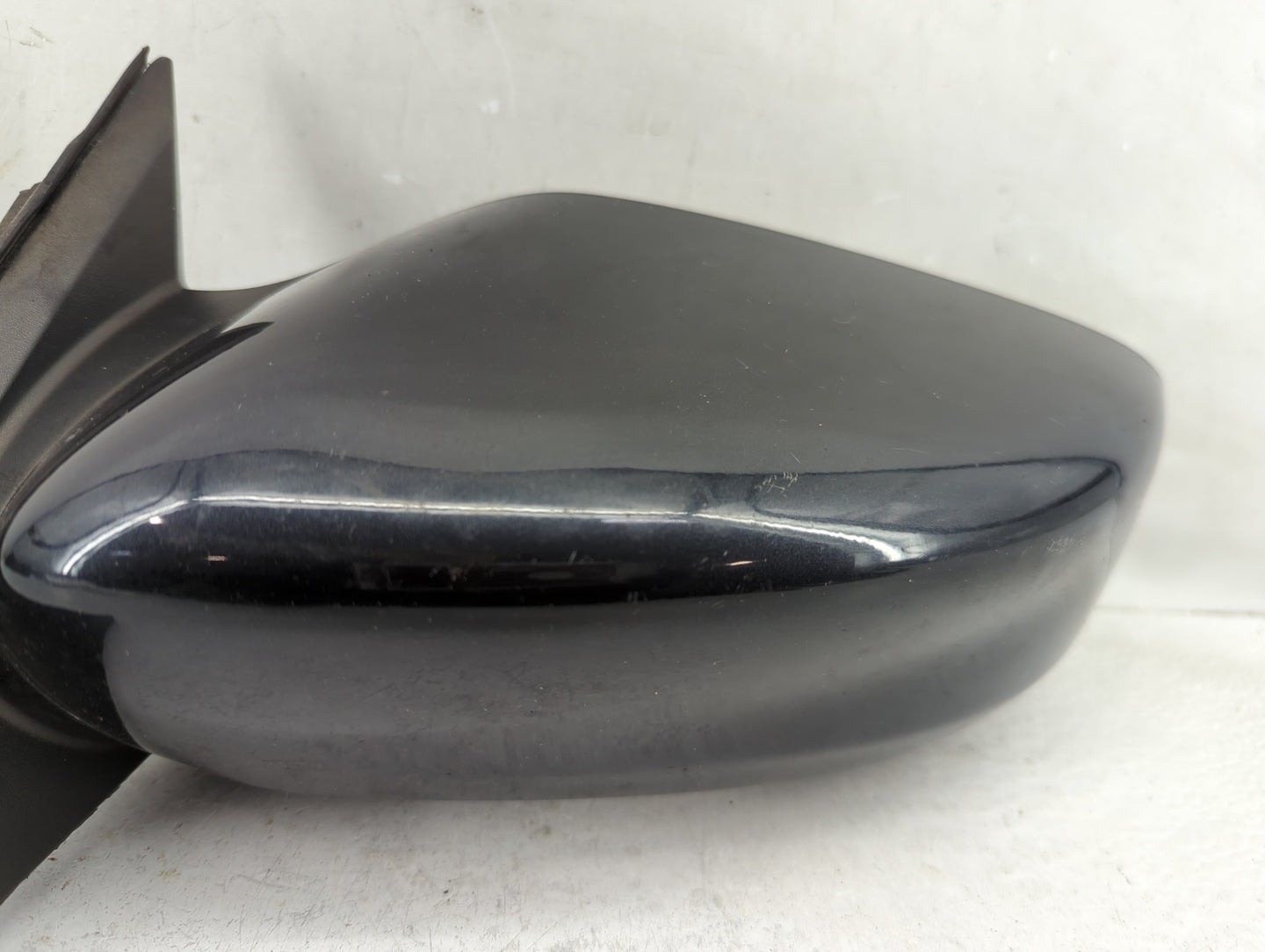 2013-2018 Nissan Altima Driver Side View Mirror - Left Door Mirror OEM Used - Oemusedautoparts1.com