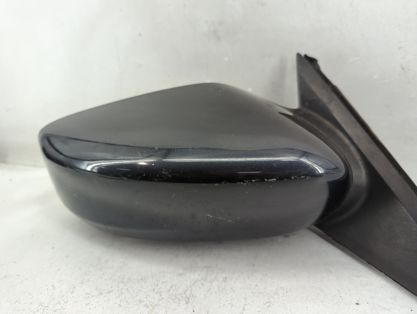 2013-2018 Nissan Altima Passenger Side View Mirror - Right Door Mirror OEM Used - Oemusedautoparts1.com