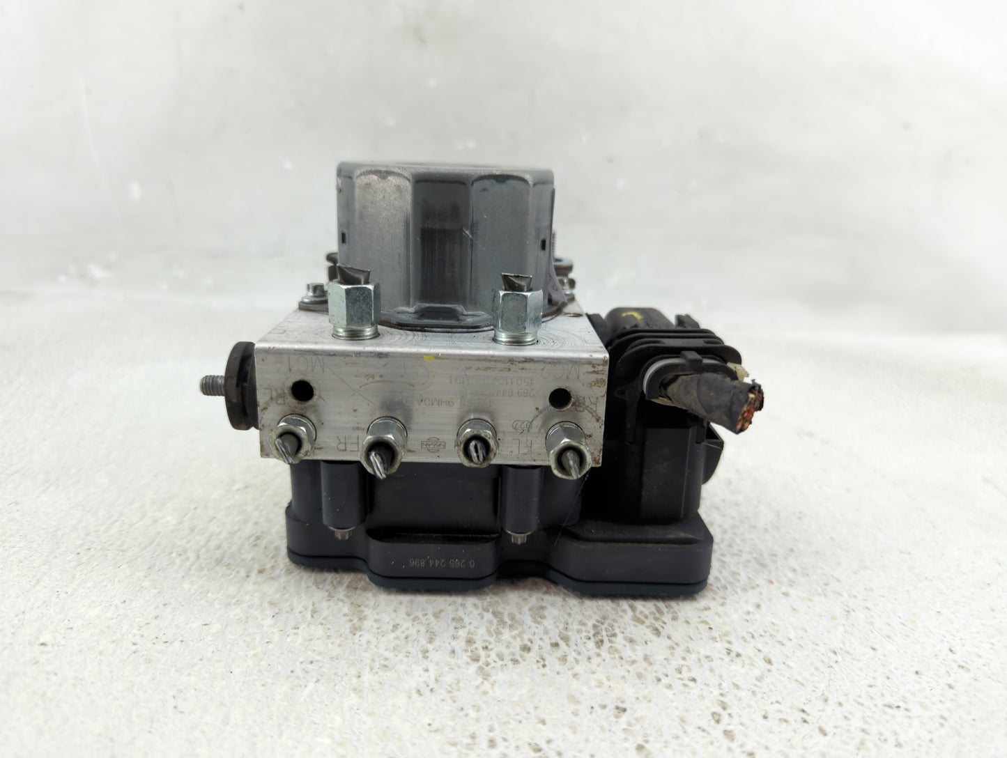 2015 Nissan Altima ABS Pump Control Module Replacement P/N:47660 9HM0A 269 644 Fits OEM Used Auto Parts - Oemusedautoparts1.