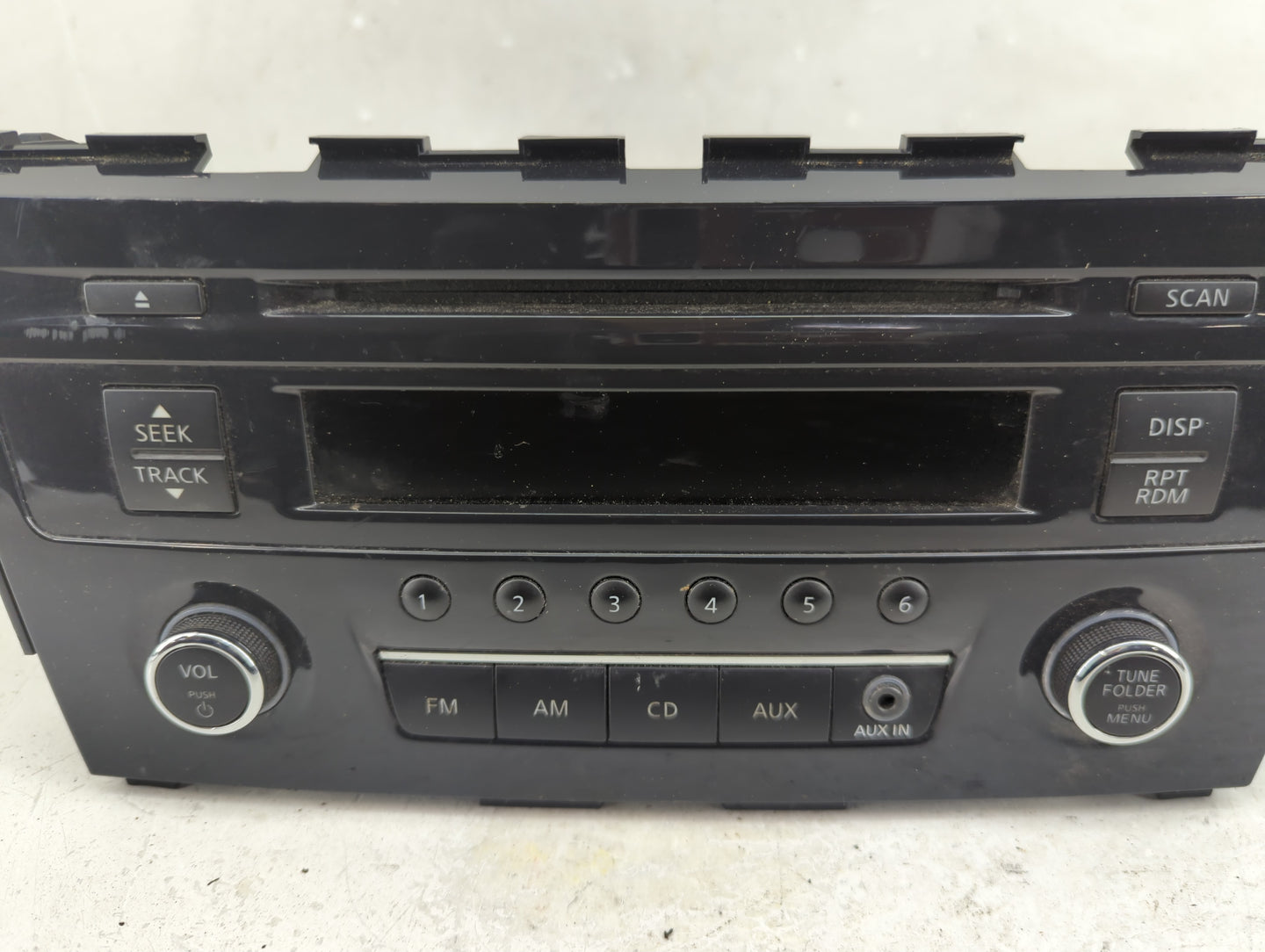 2013-2015 Nissan Altima Radio AM FM Cd Player Receiver Replacement P/N:28185 3TB0G Fits Fits 2013 2014 2015 OEM Used Auto Pa