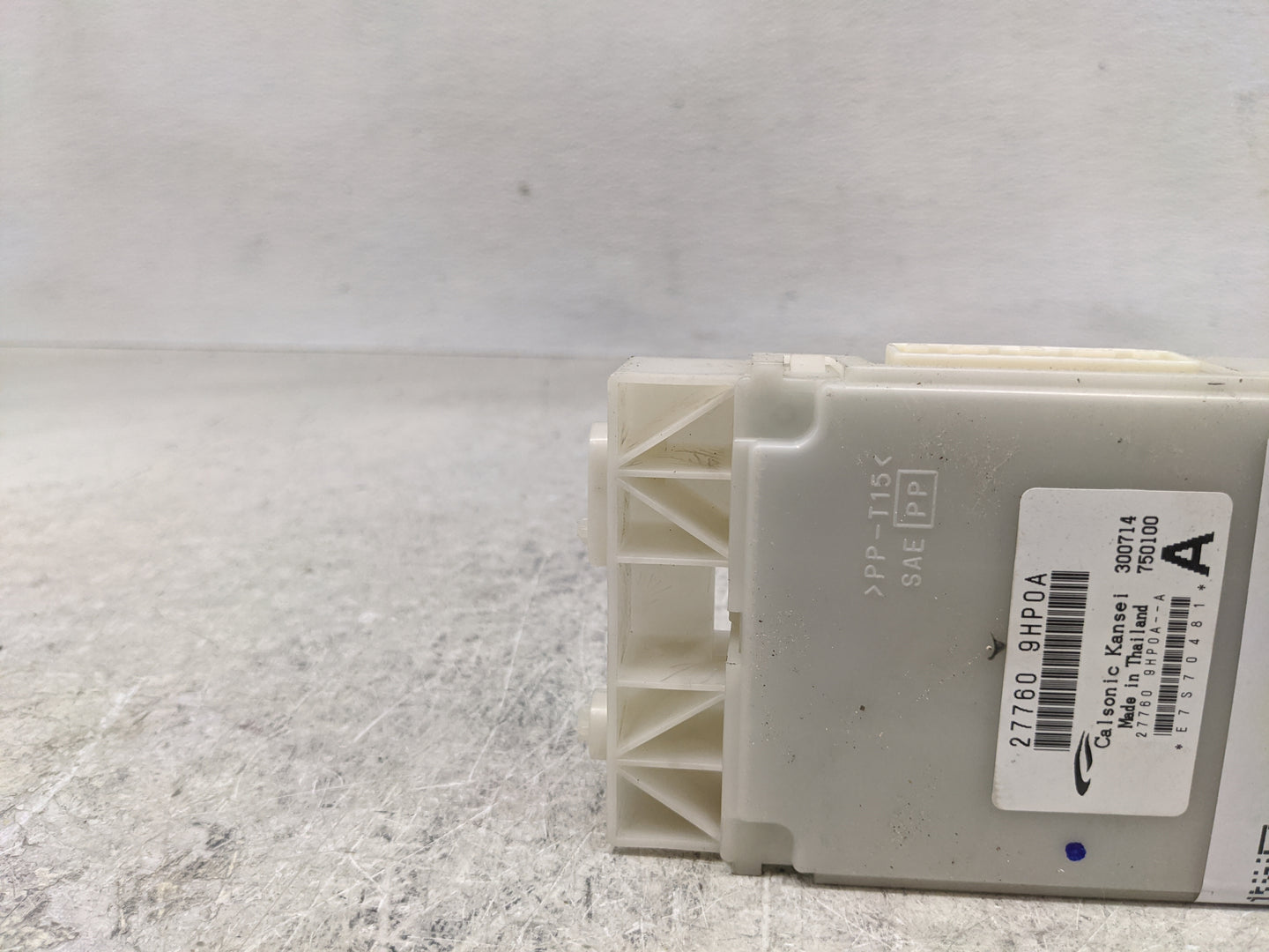 2014-2015 Nissan Altima Chassis Control Module Ccm Bcm Body Control - Oemusedautoparts1.com