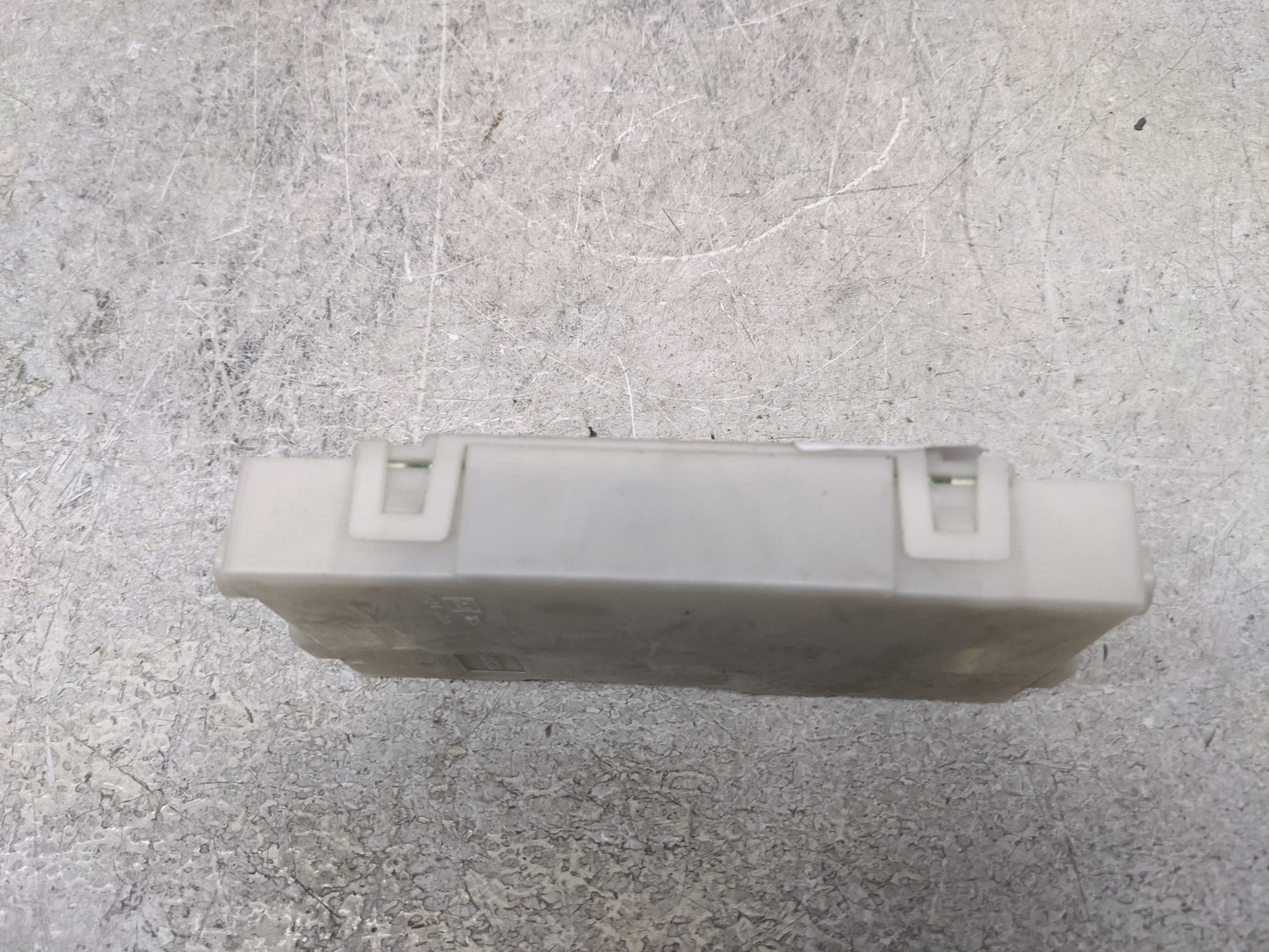 2014-2015 Nissan Altima Chassis Control Module Ccm Bcm Body Control - Oemusedautoparts1.com