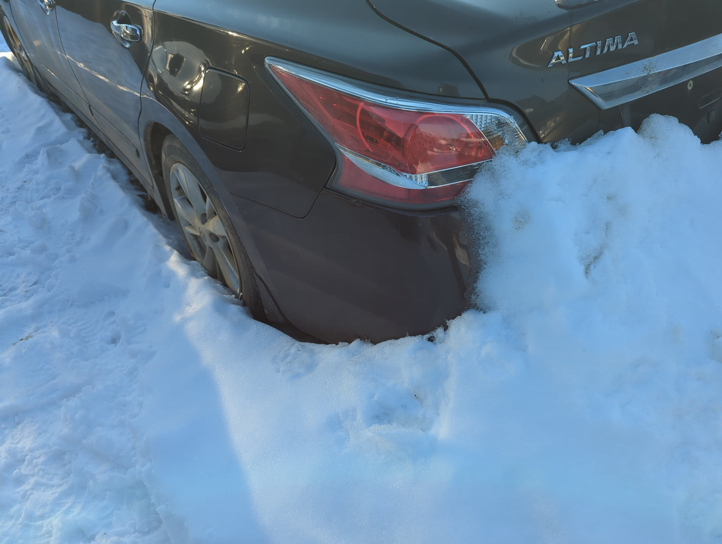 2013-2015 Nissan Altima Rear Bumper Assembly Oem - Oemusedautoparts1.com