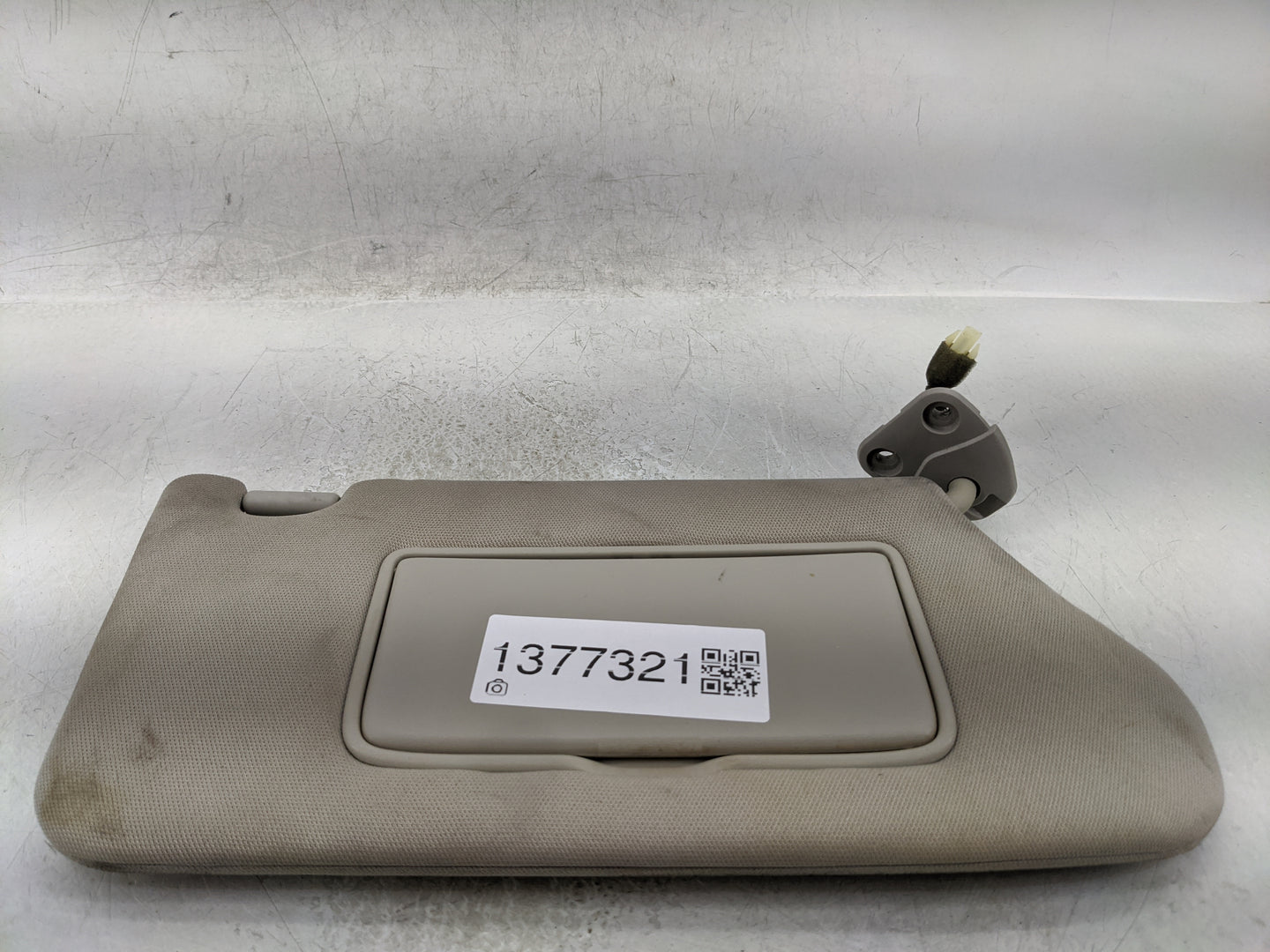 2013-2018 Nissan Altima Sun Visor Shade Replacement Passenger Right Mirror Fits Fits 2013 2014 2015 2016 2017 2018 OEM Used 