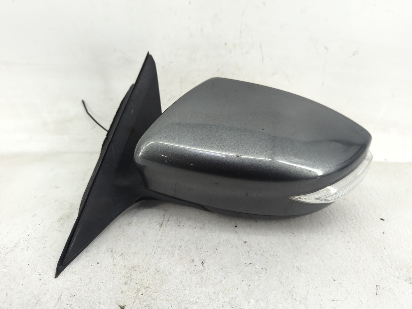 2013-2018 Nissan Altima Driver Side View Mirror - Left Door Mirror OEM Used - Oemusedautoparts1.com