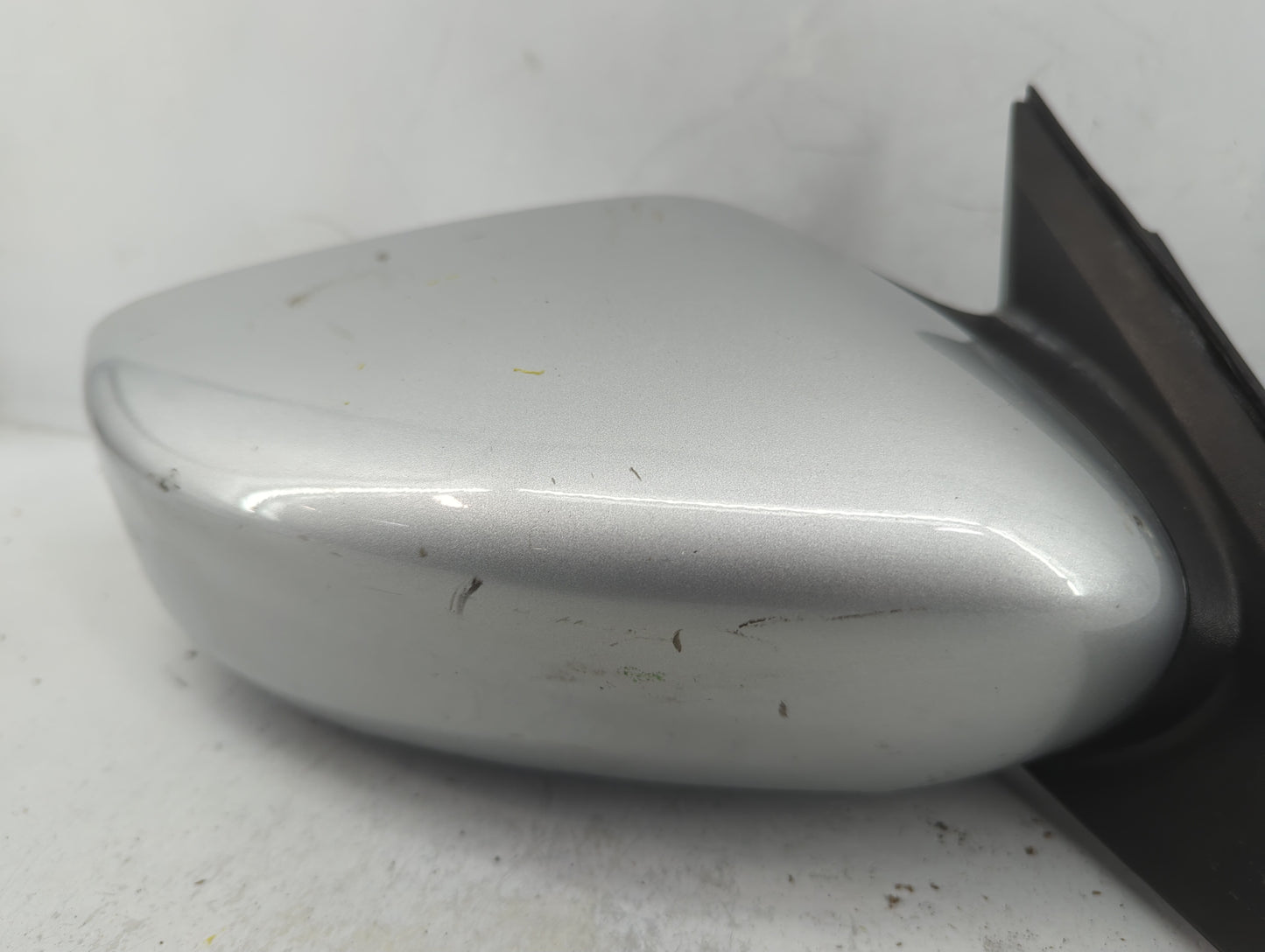 2013-2018 Nissan Altima Passenger Side View Mirror - Right Door Mirror OEM Used - Oemusedautoparts1.com