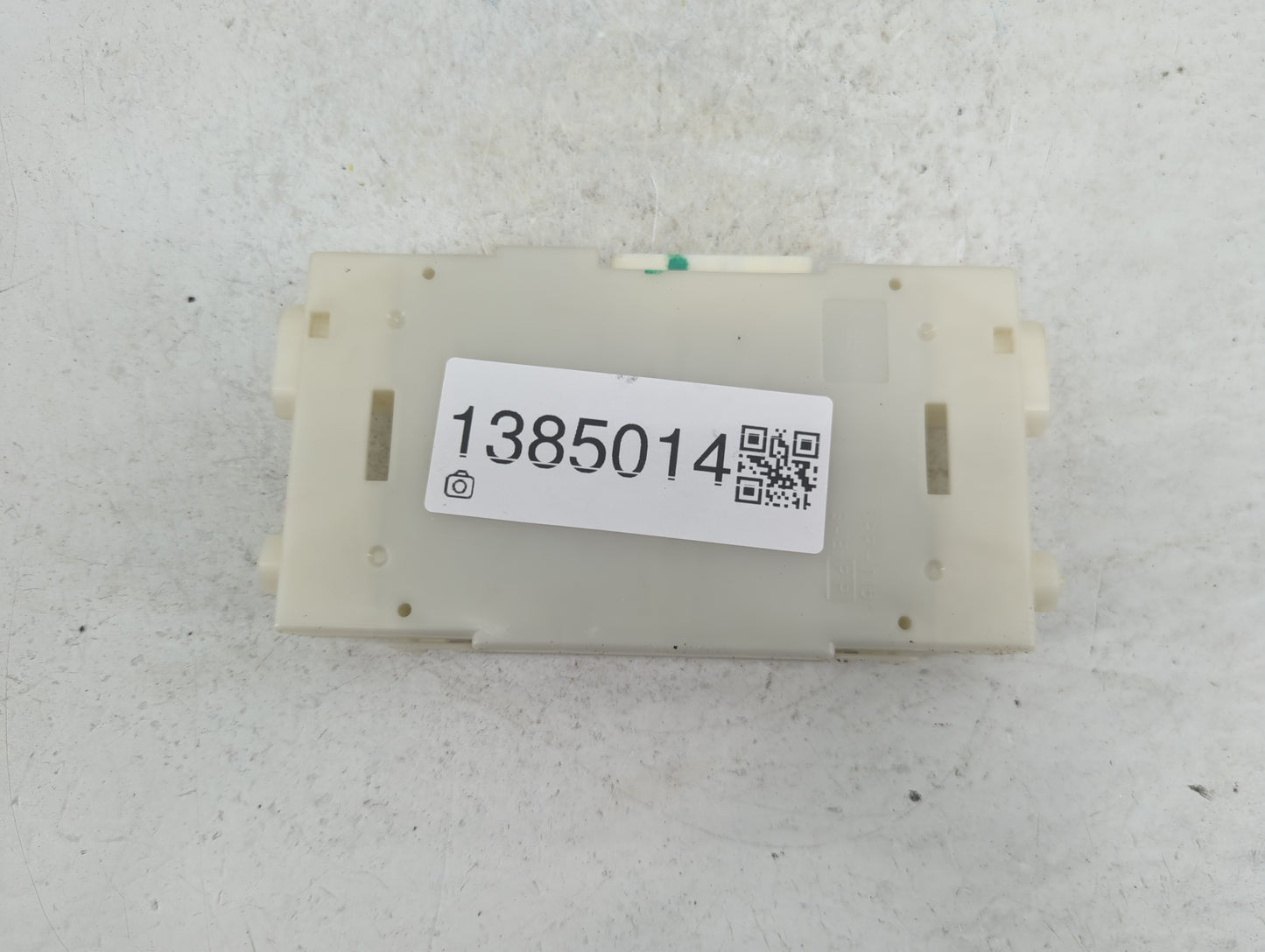 2014-2015 Nissan Altima Temperature Control Module 27760-9hm0a - Oemusedautoparts1.com