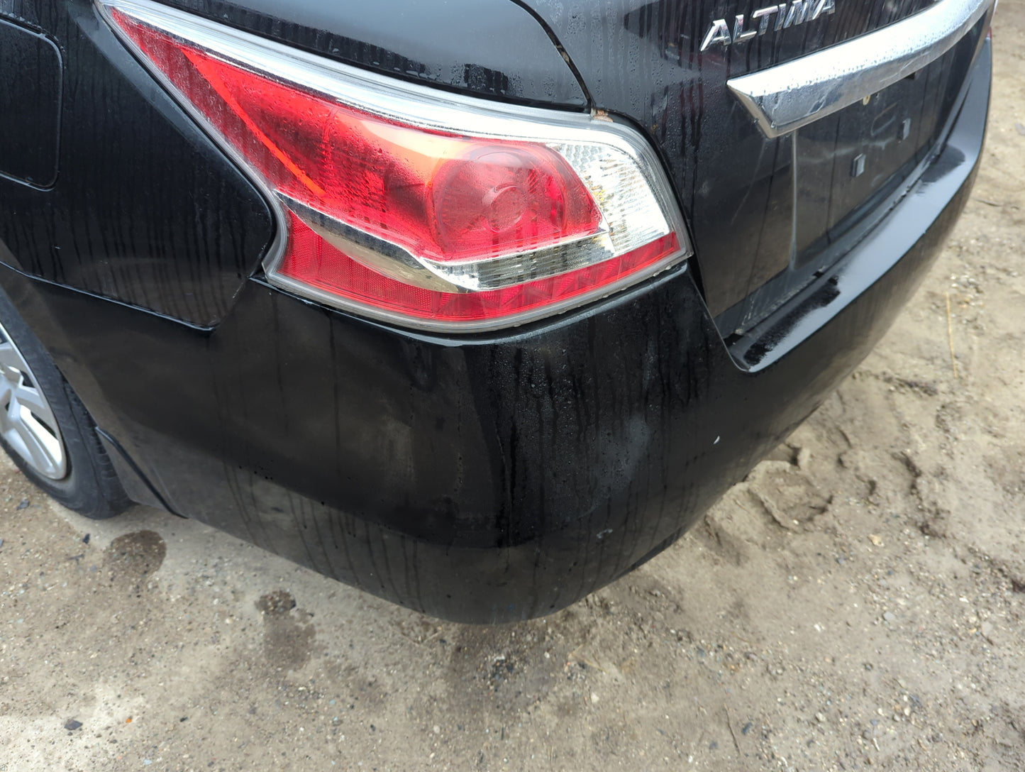 2013-2015 Nissan Altima Rear Bumper Assembly Oem 1386181 - Oemusedautoparts1.com