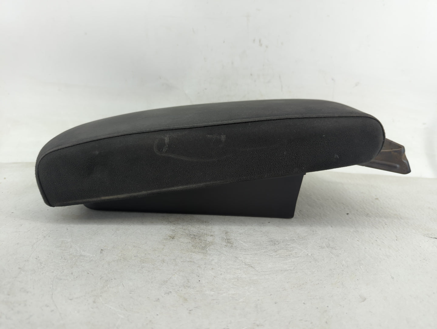 2015 Nissan Altima Center Console Armrest Cover Lid P/N:1428066XLA Fits OEM Used Auto Parts - Oemusedautoparts1.com