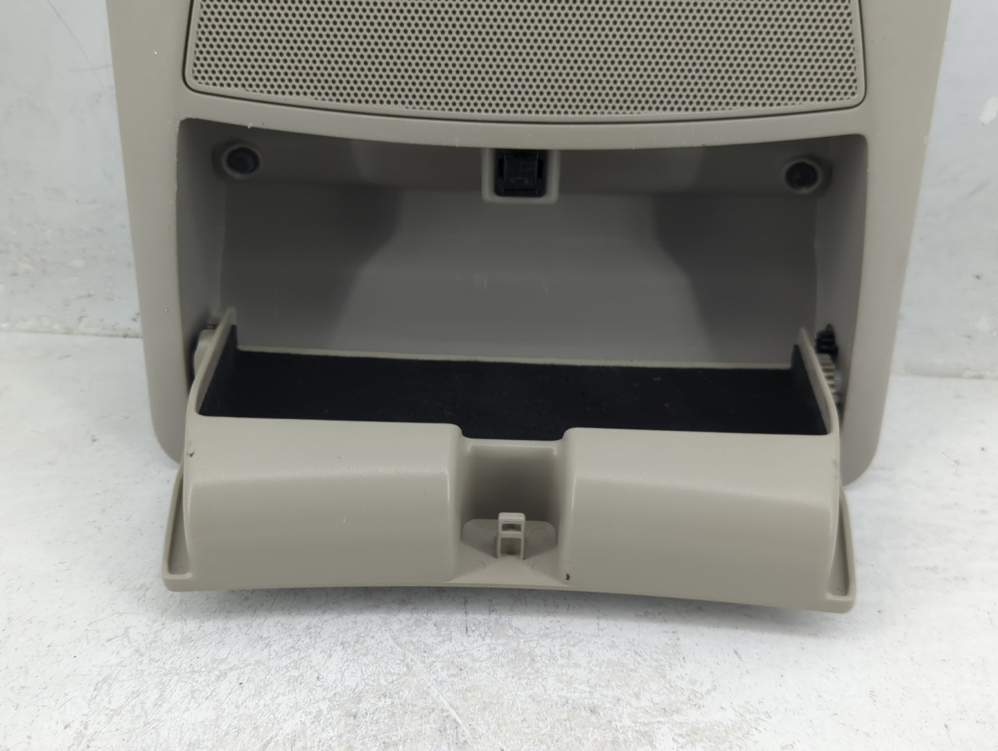 2015 Nissan Altima Overhead Roof Console - Oemusedautoparts1.com
