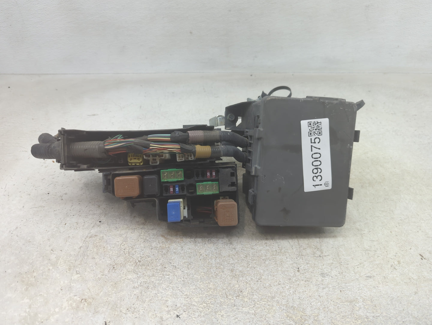 2015 Nissan Altima Fusebox Fuse Box Panel Relay Module P/N:3492 NA1 Fits OEM Used Auto Parts - Oemusedautoparts1.com