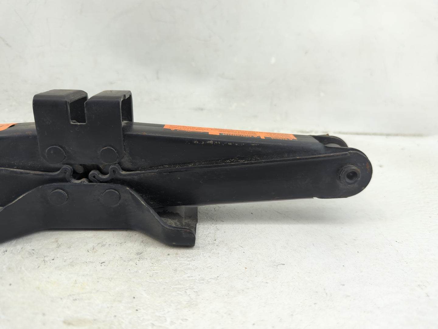 2015 Nissan Altima Spare Scissor Car Jack 1390210 - Oemusedautoparts1.com