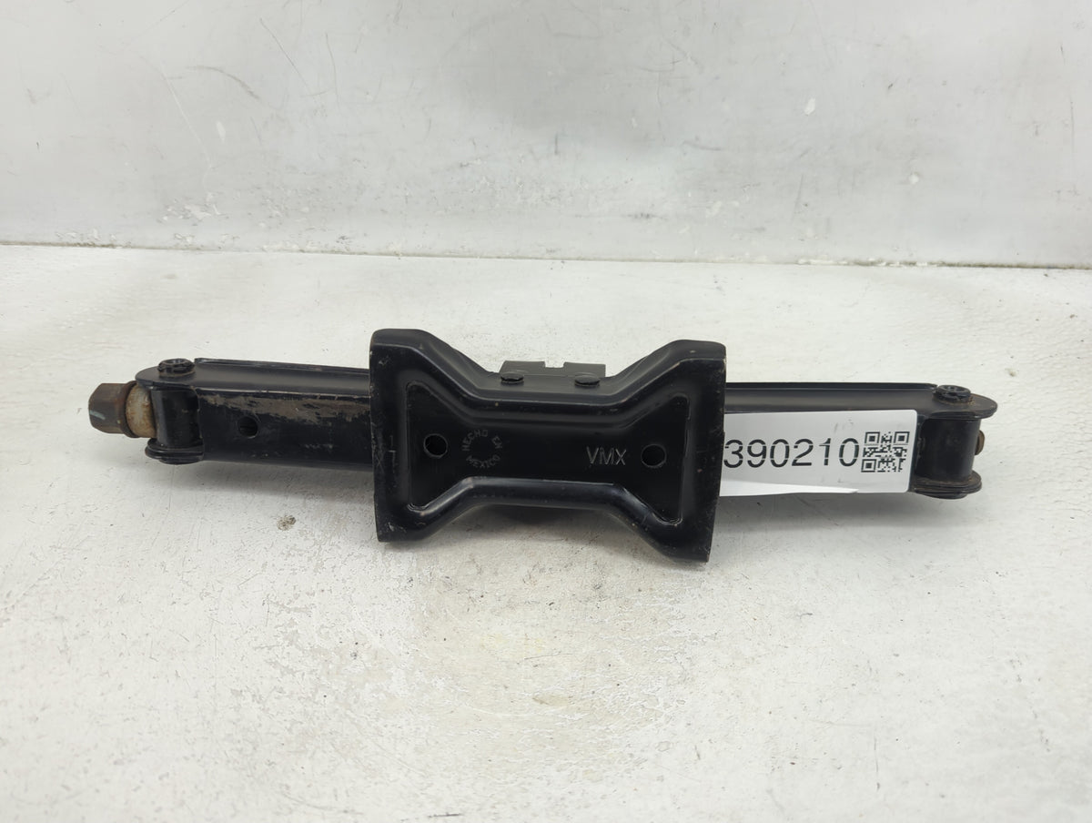 2015 Nissan Altima Spare Scissor Car Jack 1390210 - Oemusedautoparts1.com