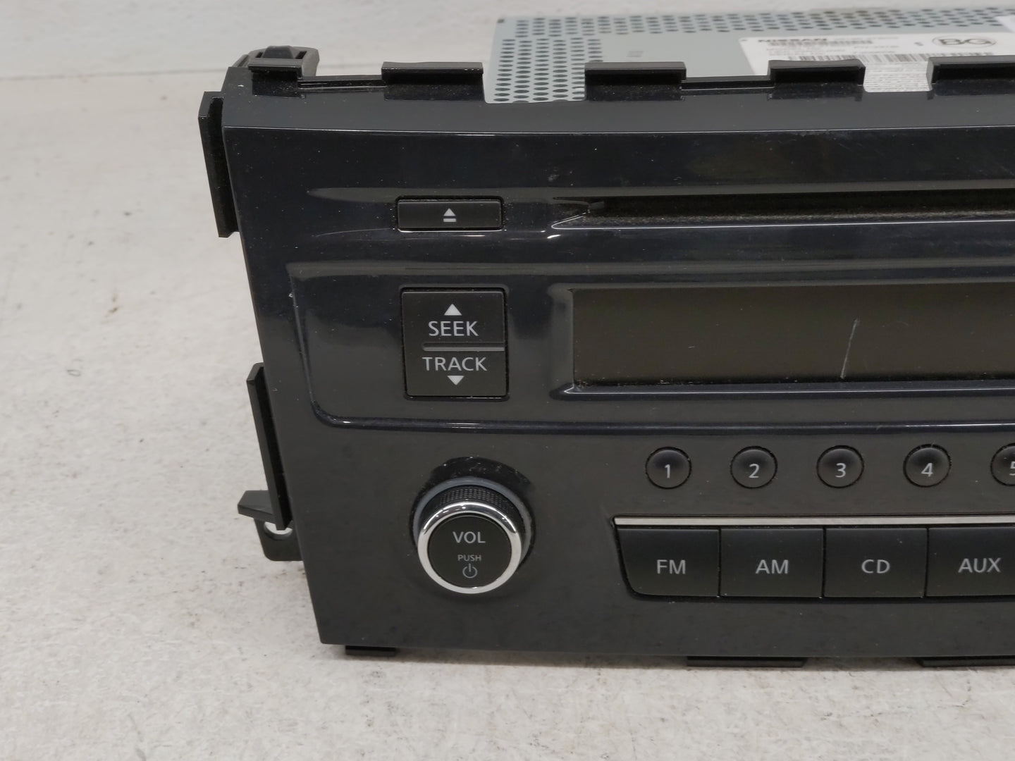 2013-2015 Nissan Altima Radio AM FM Cd Player Receiver Replacement P/N:28185 3TB0G Fits Fits 2013 2014 2015 OEM Used Auto Pa