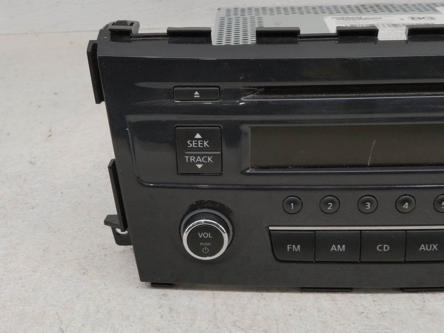 2013-2015 Nissan Altima Radio AM FM Cd Player Receiver Replacement P/N:28185 3TB0G Fits Fits 2013 2014 2015 OEM Used Auto Pa