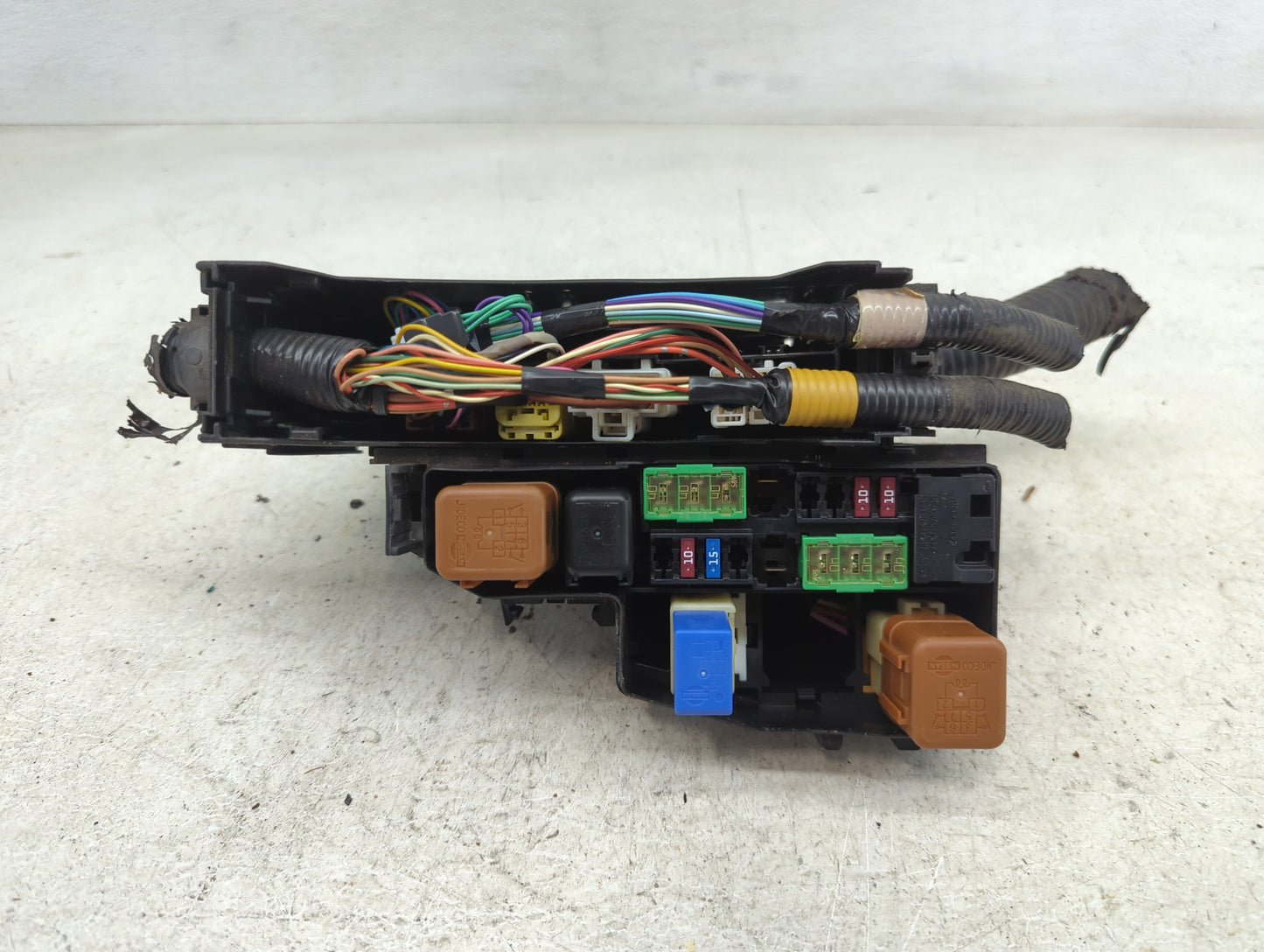 2015 Nissan Altima Fusebox Fuse Box Panel Relay Module Fits OEM Used Auto Parts - Oemusedautoparts1.com