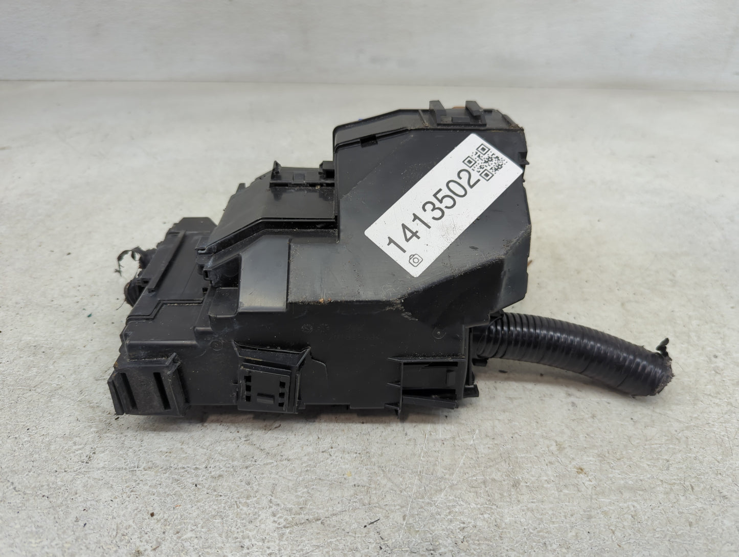 2015 Nissan Altima Fusebox Fuse Box Panel Relay Module Fits OEM Used Auto Parts - Oemusedautoparts1.com