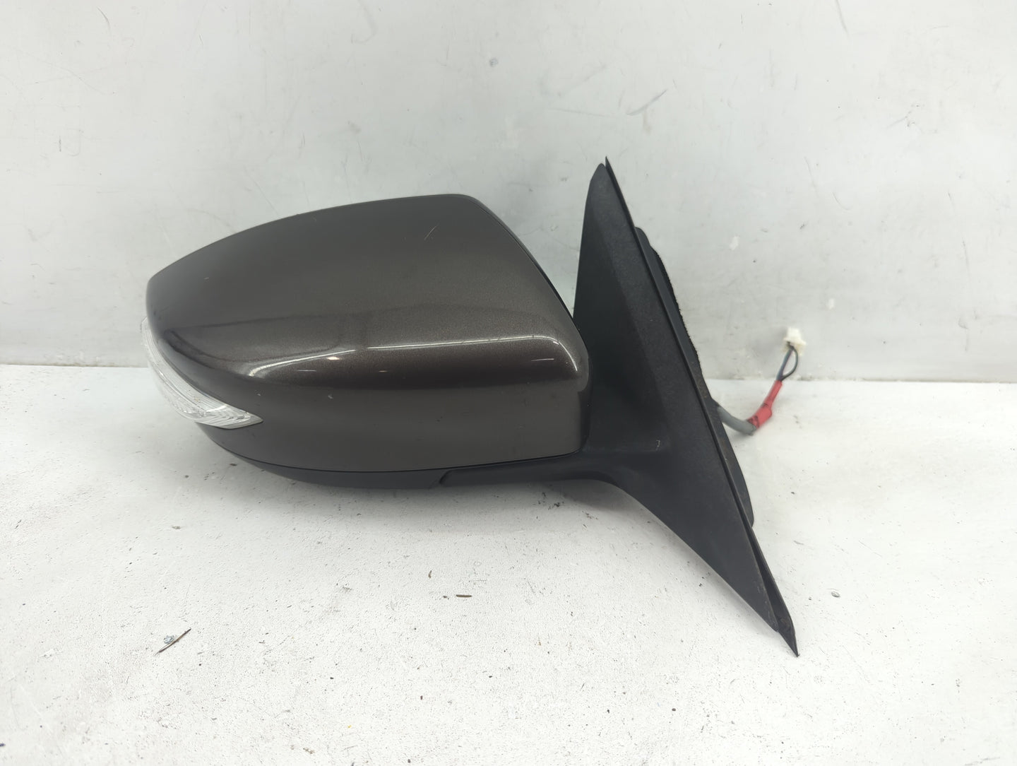 2013-2018 Nissan Altima Passenger Side View Mirror - Right Door Mirror OEM Used - Oemusedautoparts1.com