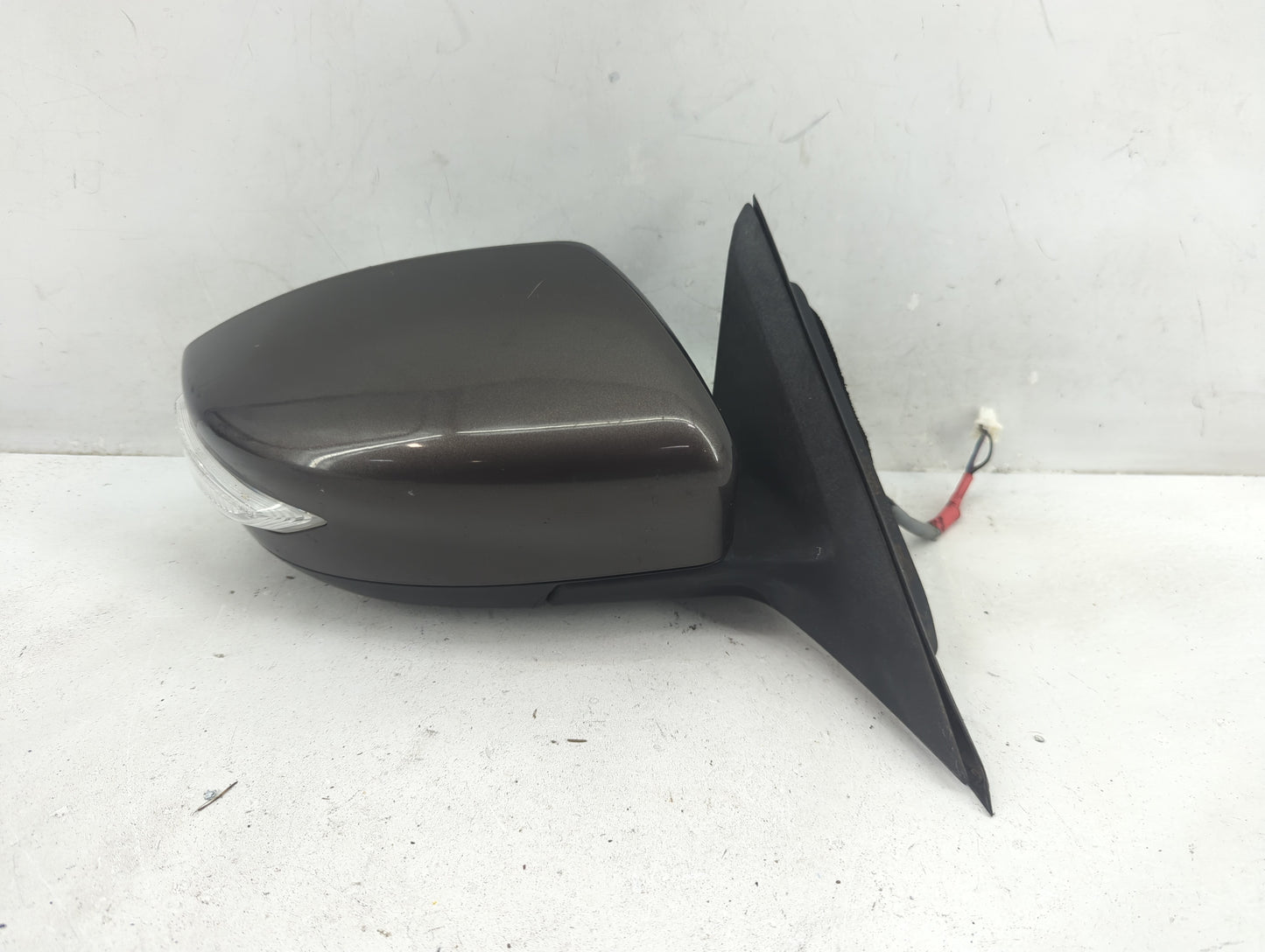 2013-2018 Nissan Altima Passenger Side View Mirror - Right Door Mirror OEM Used - Oemusedautoparts1.com
