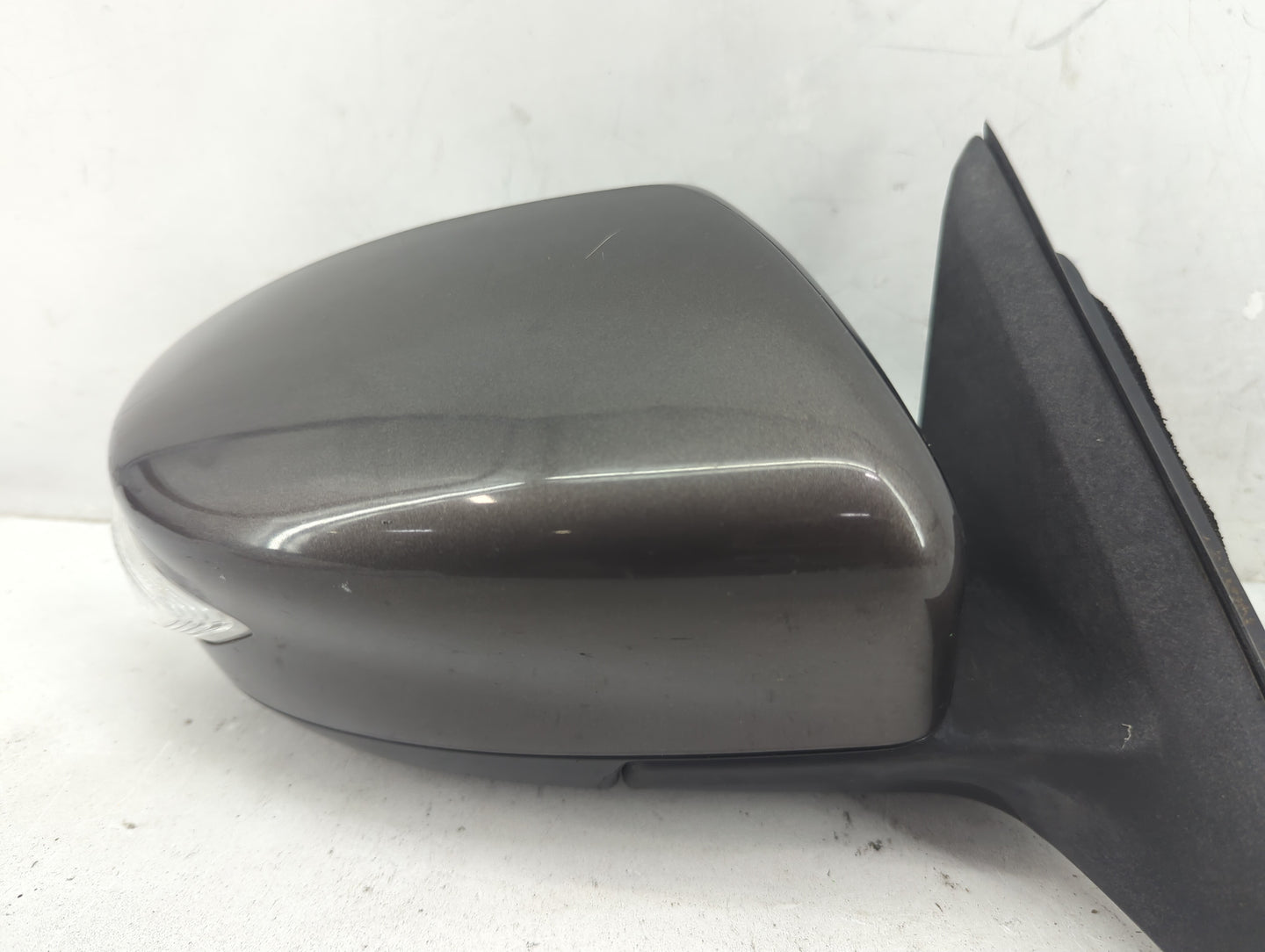 2013-2018 Nissan Altima Passenger Side View Mirror - Right Door Mirror OEM Used - Oemusedautoparts1.com