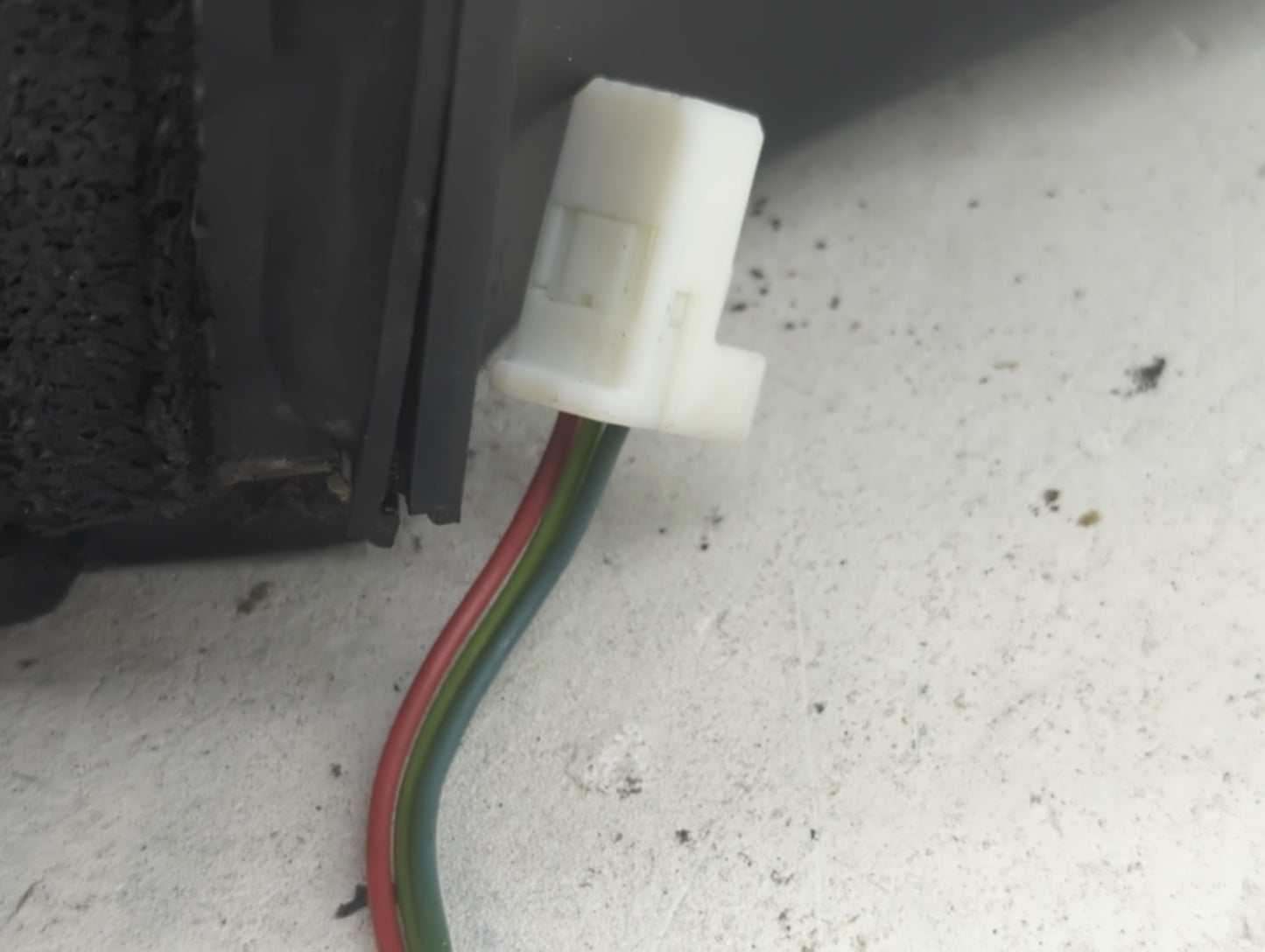 2013-2018 Nissan Altima Passenger Side View Mirror - Right Door Mirror OEM Used - Oemusedautoparts1.com