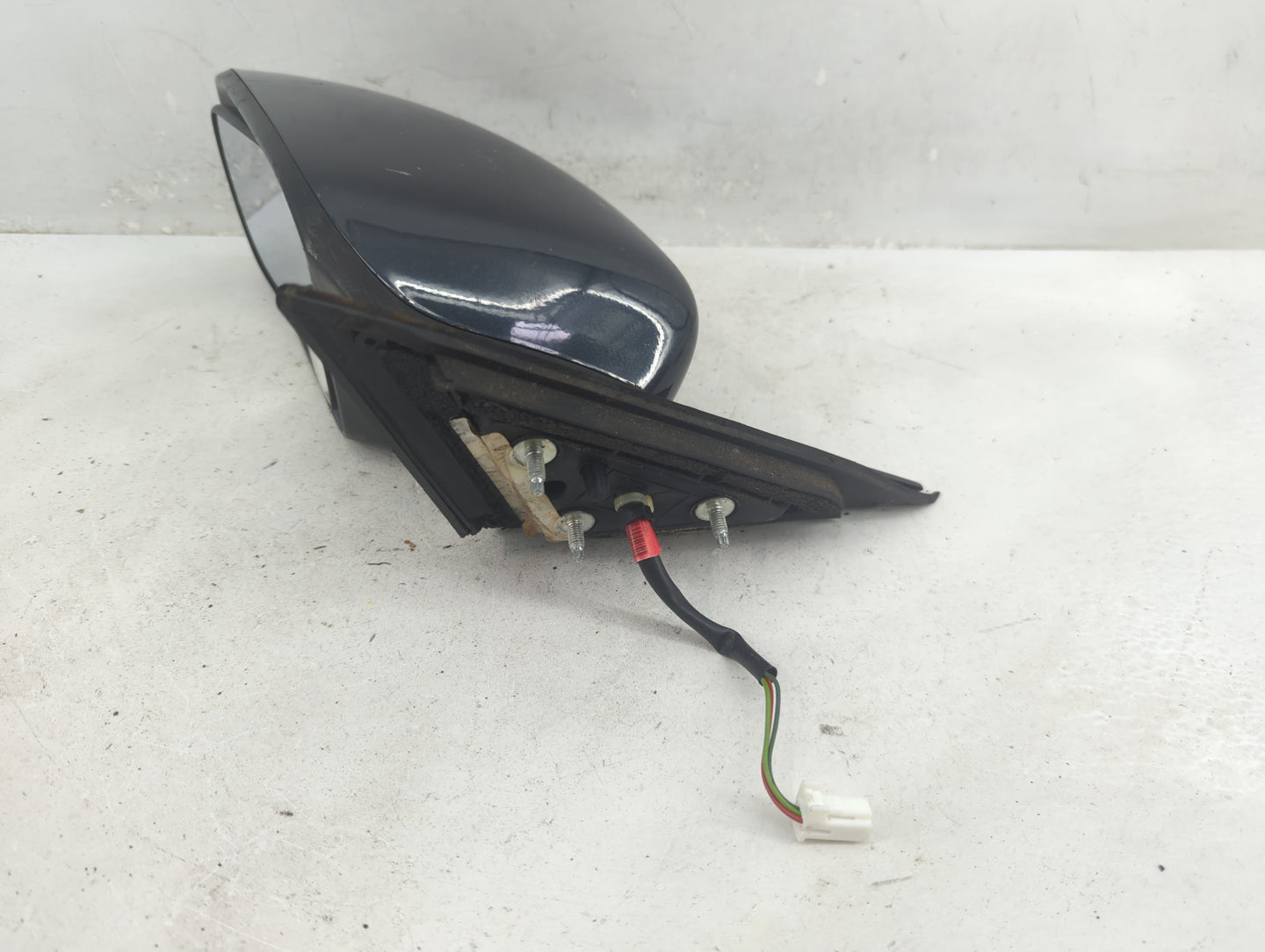 2013-2018 Nissan Altima Driver Side View Mirror - Left Door Mirror OEM Used - Oemusedautoparts1.com