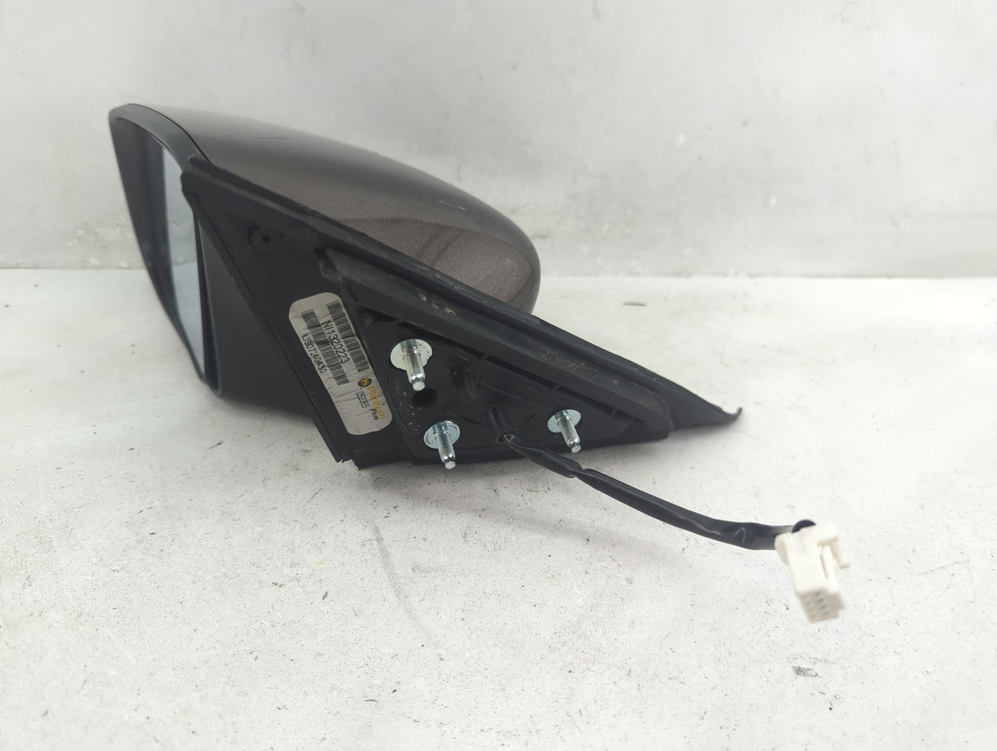 2013-2018 Nissan Altima Driver Side View Mirror - Left Door Mirror OEM Used - Oemusedautoparts1.com