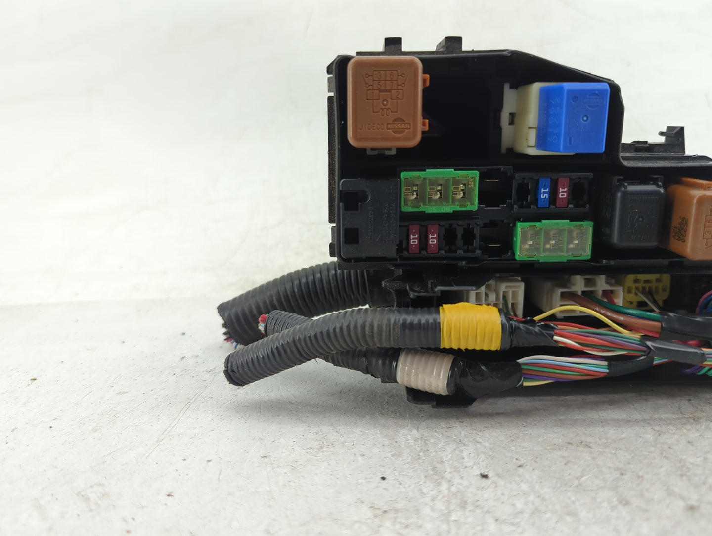 2015 Nissan Altima Fusebox Fuse Box Panel Relay Module Fits OEM Used Auto Parts - Oemusedautoparts1.com
