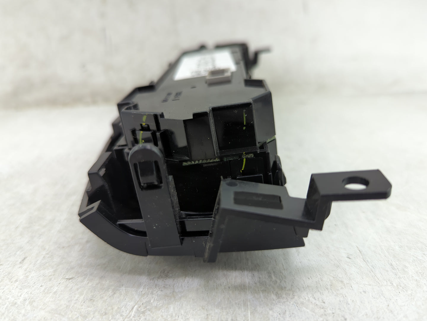 2015 Nissan Altima Climate Control Module Temperature AC/Heater Replacement Fits OEM Used Auto Parts - Oemusedautoparts1.com