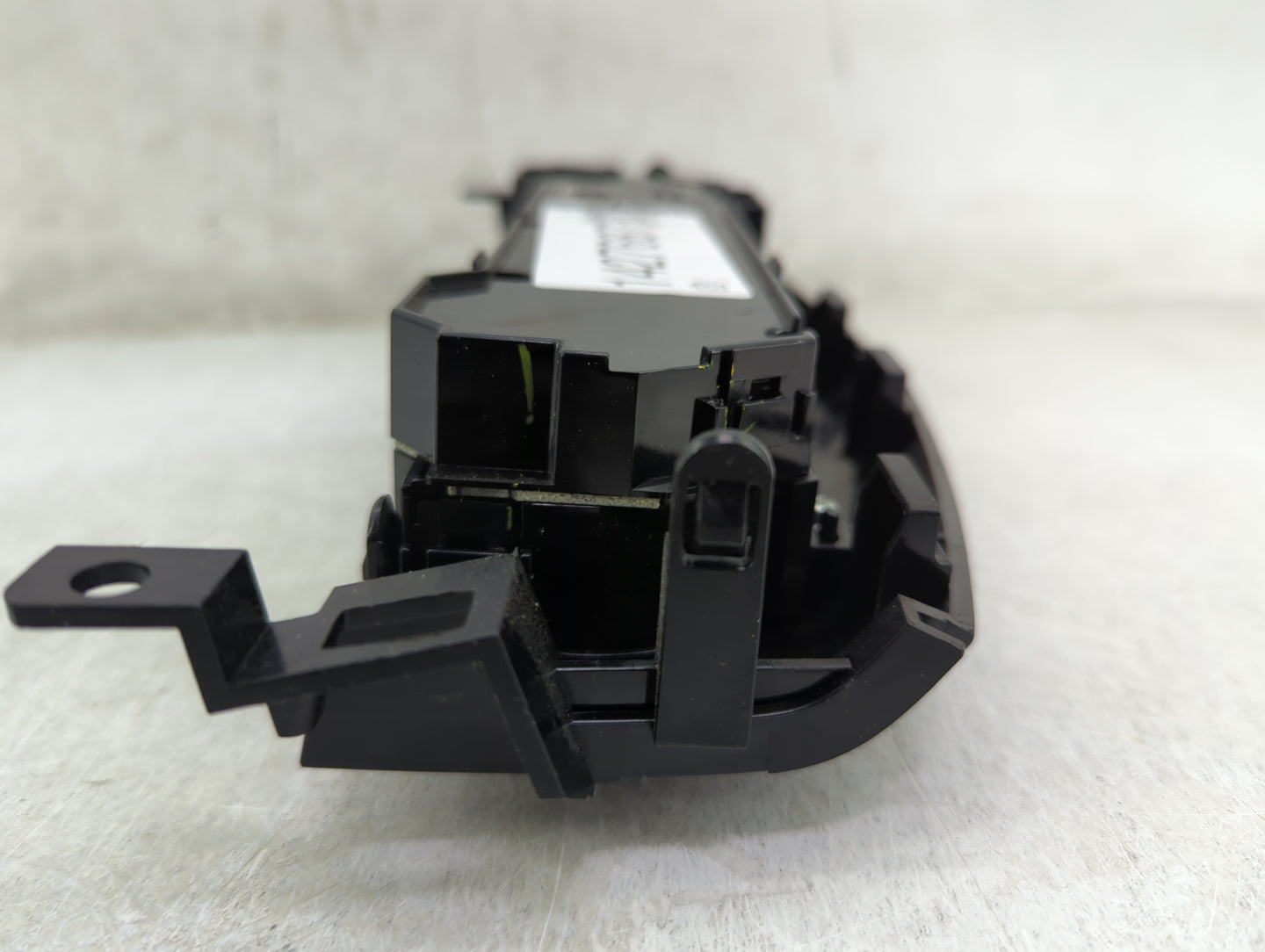 2015 Nissan Altima Climate Control Module Temperature AC/Heater Replacement Fits OEM Used Auto Parts - Oemusedautoparts1.com