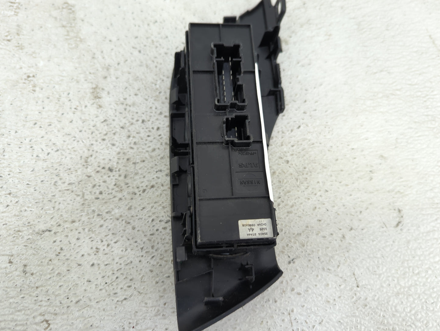 2013-2018 Nissan Altima Master Power Window Switch Replacement Driver Side Left P/N:25401 3TA4A Fits OEM Used Auto Parts - O