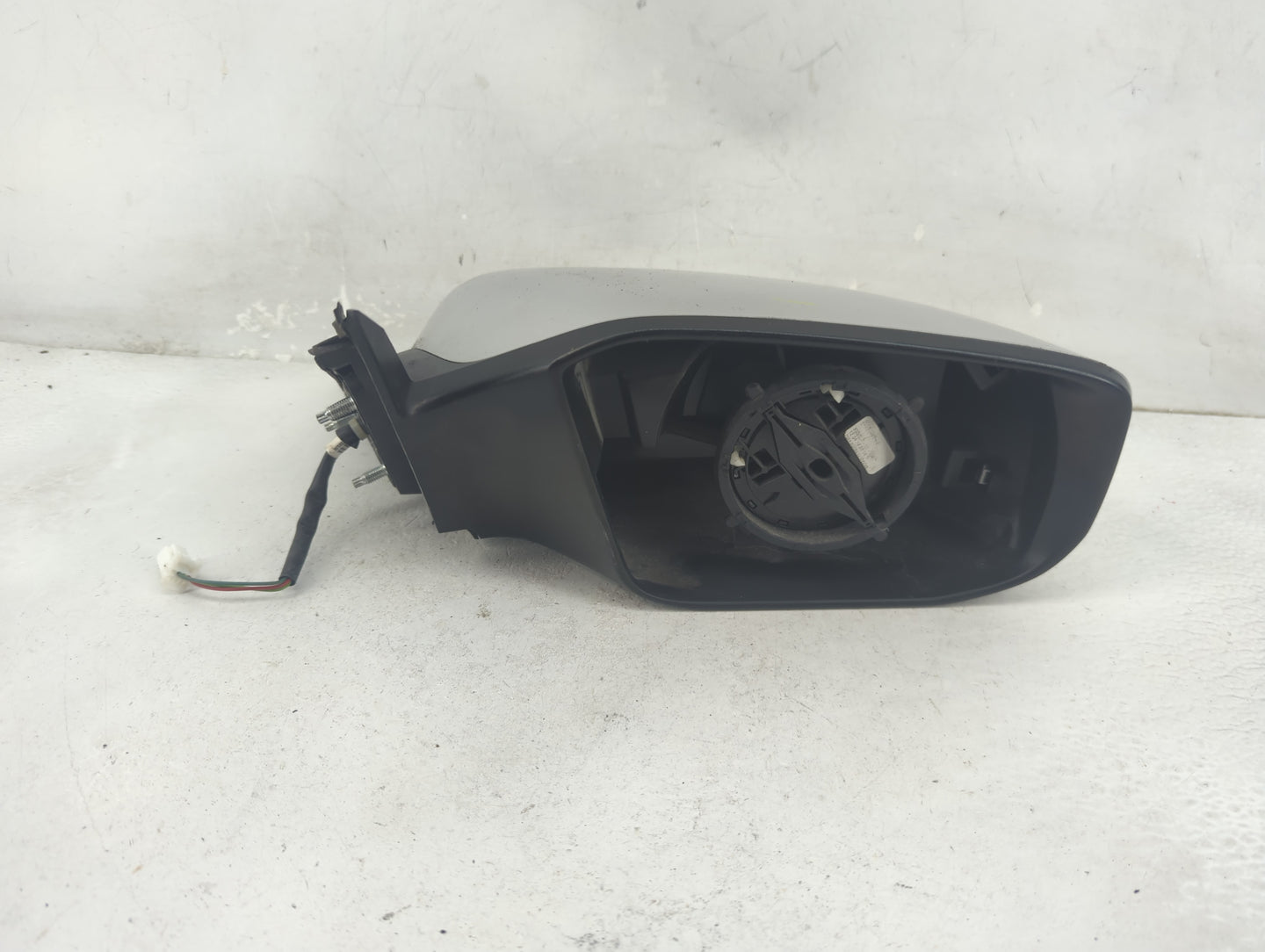 2013-2018 Nissan Altima Passenger Side View Mirror - Right Door Mirror OEM Used - Oemusedautoparts1.com