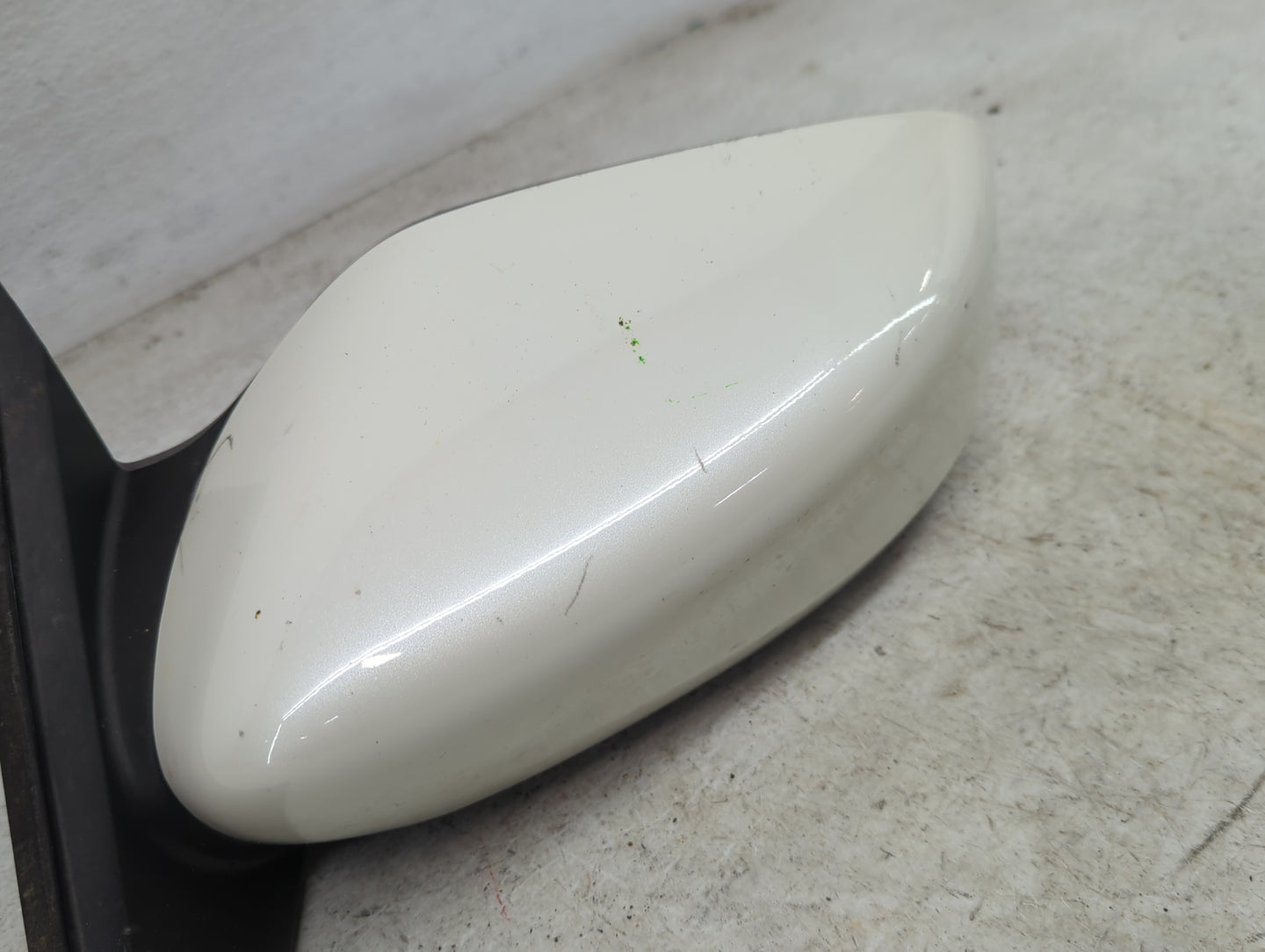 2013-2018 Nissan Altima Driver Side View Mirror - Left Door Mirror OEM Used - Oemusedautoparts1.com